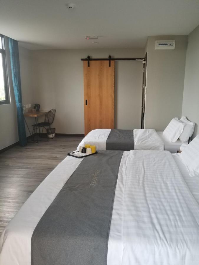 Paly Hotel เซมปอร์นา ภายนอก รูปภาพ