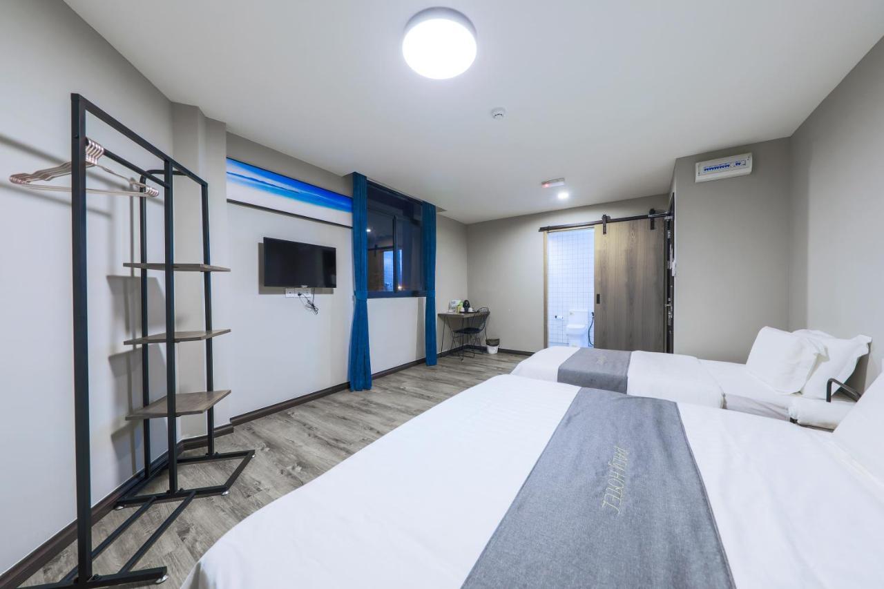 Paly Hotel เซมปอร์นา ภายนอก รูปภาพ