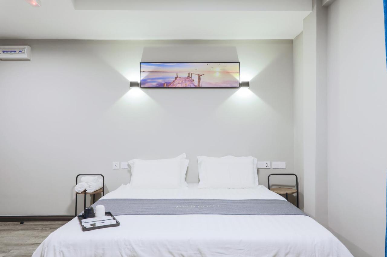 Paly Hotel เซมปอร์นา ภายนอก รูปภาพ